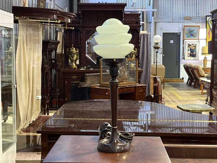 Art Deco bakelite table lamp