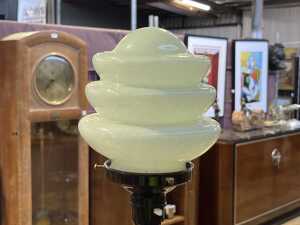Art Deco bakelite table lamp - 2