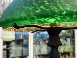 Art Nouveau style cast brass table lamp - 4