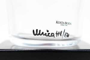 Ulrica Hydman Vallien (1938-2018) for Kosta Boda 'Open Minds' hand-painted clear glass vase - 3