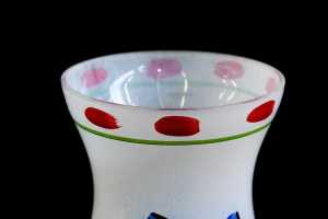 Ulrica Hydman Vallien for Kosta Boda 'Tulipa' hand-painted glass vase - 3