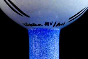 Ulrica Hydman Vallien (1938-2018) for Kosta Boda 'Open Minds' hand-painted footed glass bowl - 4
