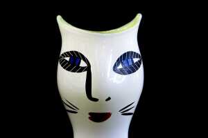 Ulrica Hydman Vallien (1938-2018) for Kosta Boda 'Open Minds' hand-painted glass vase - 2