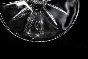 Set of six Waterford crystal champagne flutes - 4