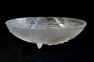Art Deco Verlays style frosted pressed glass bowl - 2
