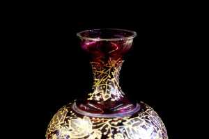 Antique Bohemian cranberry and gilt glass vase with central cameo - 3
