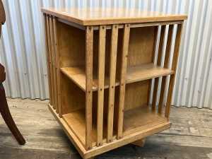 Antique oak revolving bookshelf - 2