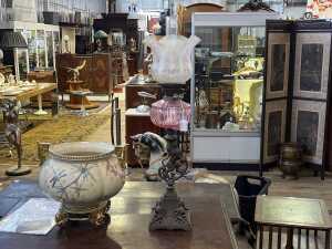 Antique Duplex kerosene lamp