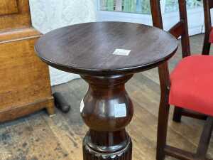Antique timber pedestal - 2