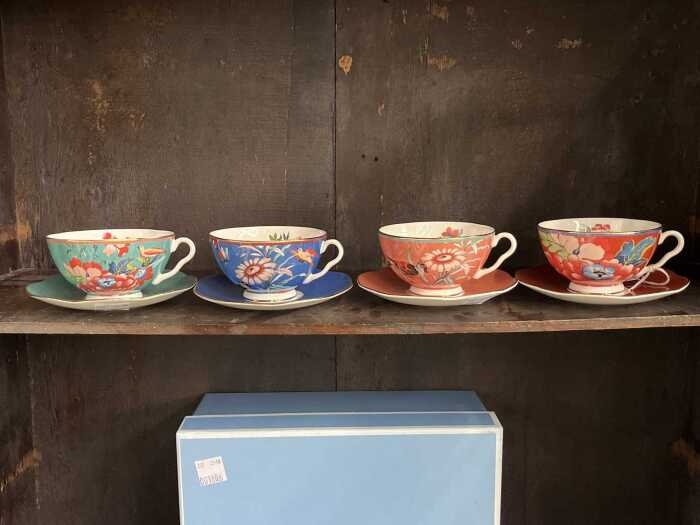 Wedgwood 'Peonia Blush' set of four tea duos