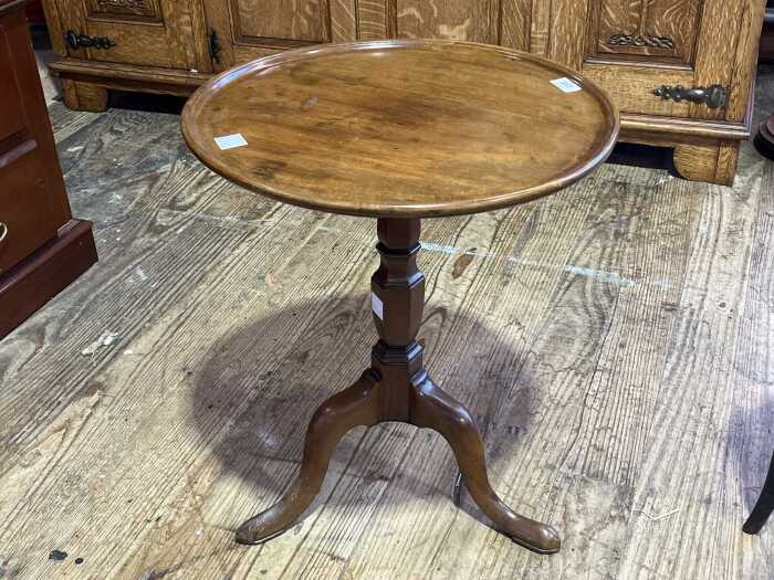 Georgian mahogany wine table