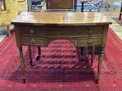 Early Victorian mahogany bow front ladies desk