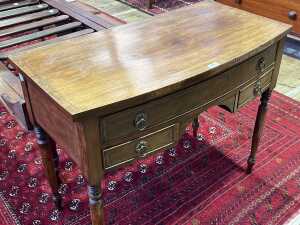 Early Victorian mahogany bow front ladies desk - 2