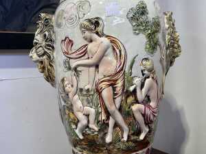 Capodimonte porcelain vase - 4