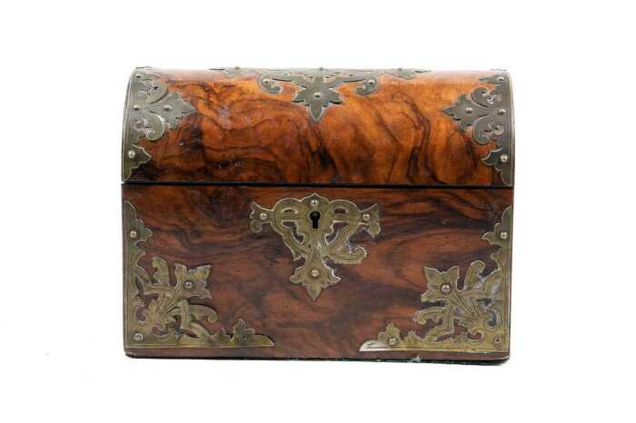 Miniature timber trunk