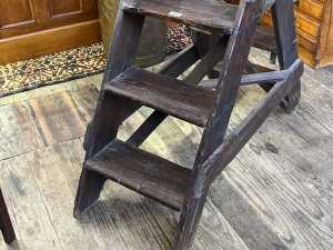 Antique timber steps - 4