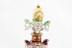 Antique porcelain perfume bottle, after Jacob Petit - 2