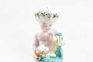 Meissen porcelain putto with globe figure - 2