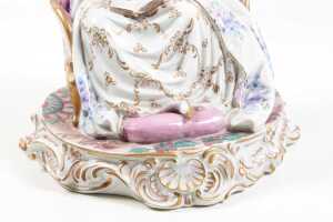 Luigi Fabris, porcelain figure of a seated lady reading - 4
