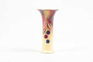 Porcelain vase hand painted by Terence Nutt of Worcester - 2