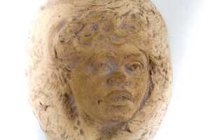 William Ricketts (1899-1993), ceramic relief wall plaque - 2
