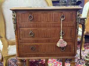 French satinwood cabinet or bedside - 2