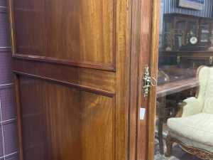 Antique French walnut bookcase or display cabinet - 6