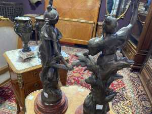 Pair of Art Nouveau bronze figural lamps after Auguste Moreau - 3