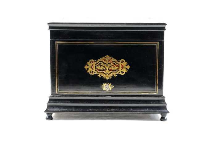 Antique French liqueur set case