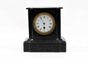 Antique French mantel clock