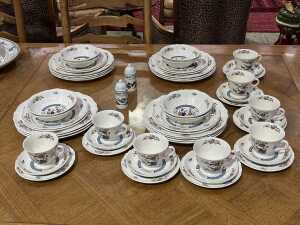 Wedgwood Chinese Teal porcelain dinner setting for eight