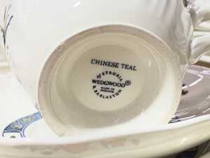 Wedgwood Chinese Teal porcelain dinner setting for eight - 6