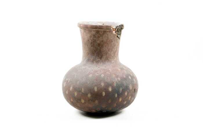 Ancient Greek Cretan pottery vessel