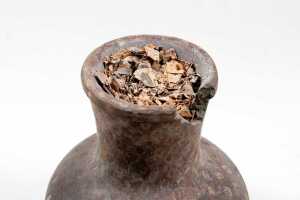 Ancient Greek Cretan pottery vessel - 2
