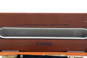 Parker Duofold black and gold-tone twist ballpoint pen - 4