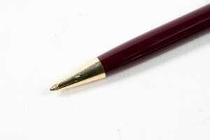 MontBlanc 'Meisterst&uuml;ck' burgundy red ballpoint pen - 2