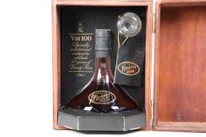 Bundaberg Vat 100 1888-1988 centenary rum - 2