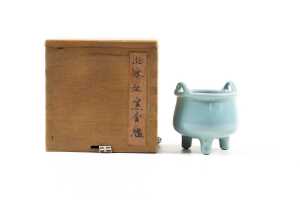Longquan style small tripod censer - 3