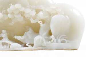 He Tian jade carving of a landscape - 3