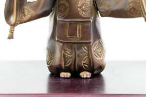 Japanese Meiji-style gilt spelter figure of a Noh Kabuki actor - 4