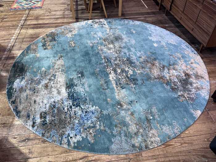 Grant Dorman Round Claremont Rug RRP $7536 (3m Diameter)