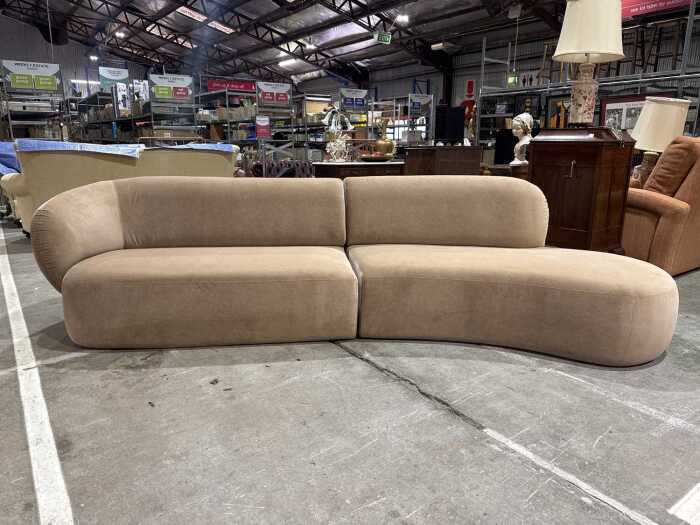 RJ Living sectional sofa RRP $4,050 (display stock as new)