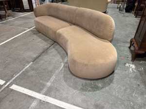 RJ Living sectional sofa RRP $4,050 (display stock as new) - 2