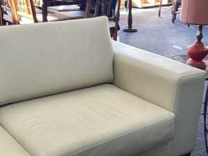 Artifex Australia two seater Brahman Rodeo cream leather sofa - 2