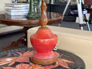 Mid-century turned timber and ceramic table lamp - 2