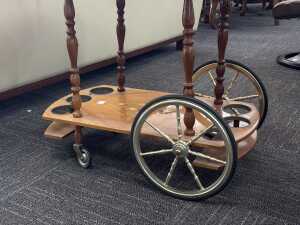 Itanian marquetry bar cart - 3