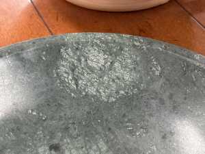Florabelle Living 'Solange' green marble bowl with leather table mat - 3