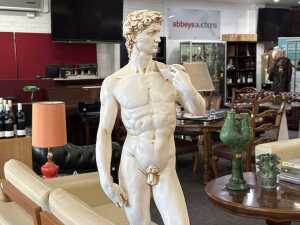 Plaster statue of Michelangelo's David with matching plinth - 3
