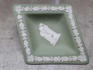 Four pieces of Jasperware - 4