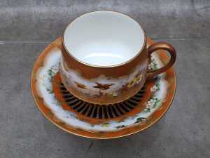 Antique Crescent China hand-painted and gilded porcelain demitasse - 2